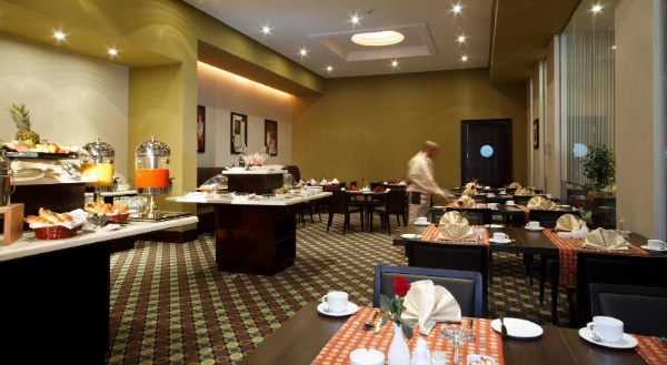 Rand By Wandalus Main image